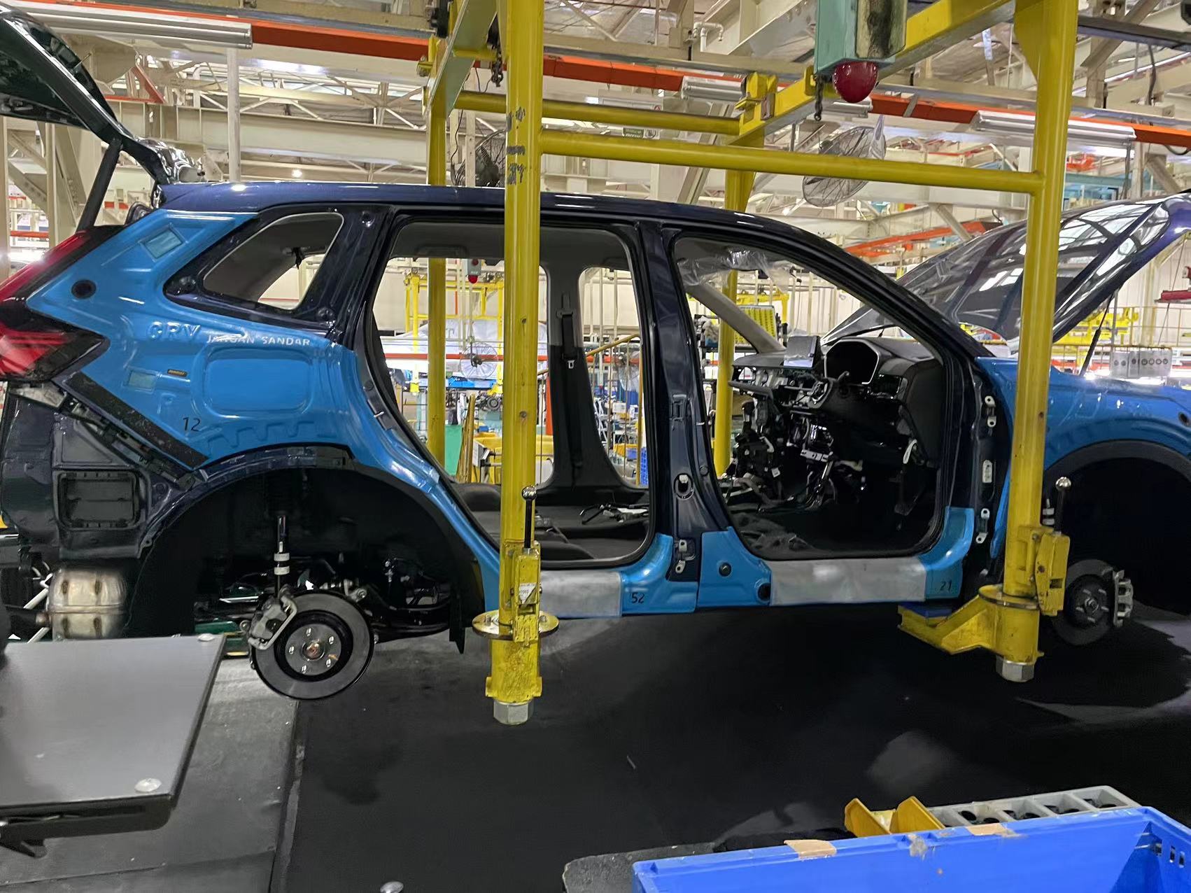 Protect Perfection with SUNRISE Automotive Assembly Paint Protection Covers